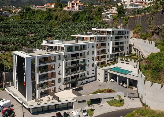 Uptown Ii By An Island