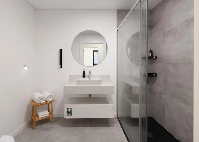 Uptown Ii By An Island פונשל