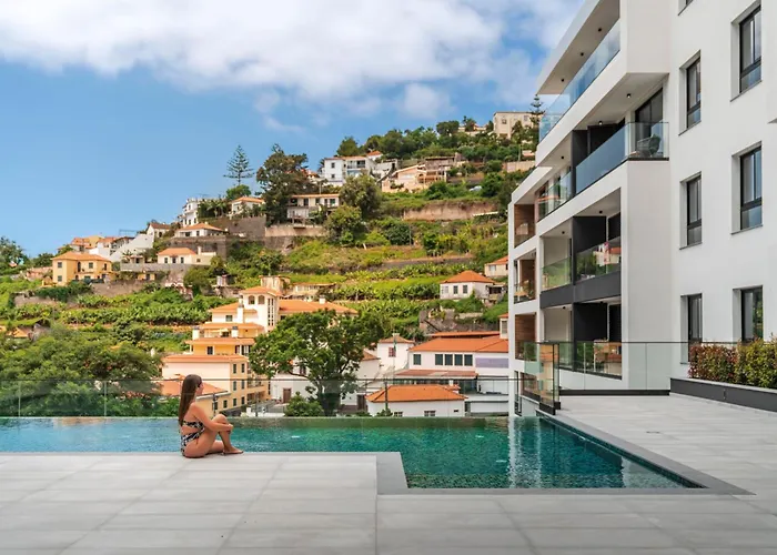 Uptown Ii By An Island