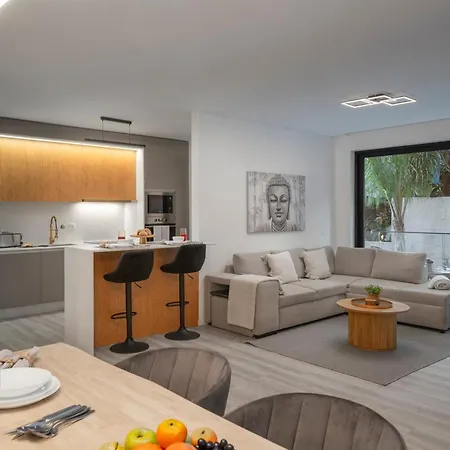 Apartment Uptown Ii By An Island *