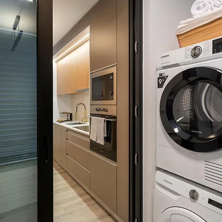 Uptown Ii By An Island *